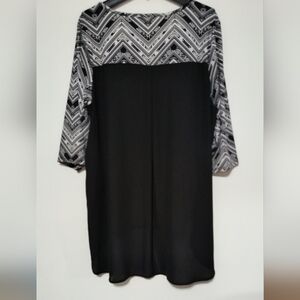 Sheer Back Black Top / Size 2X / EUC